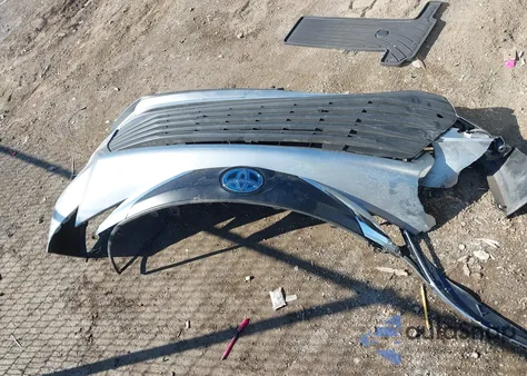 2021 Toyota Sienna Xle z USA, uszkodzony, nr VIN 5TDYRKEC6MS028685